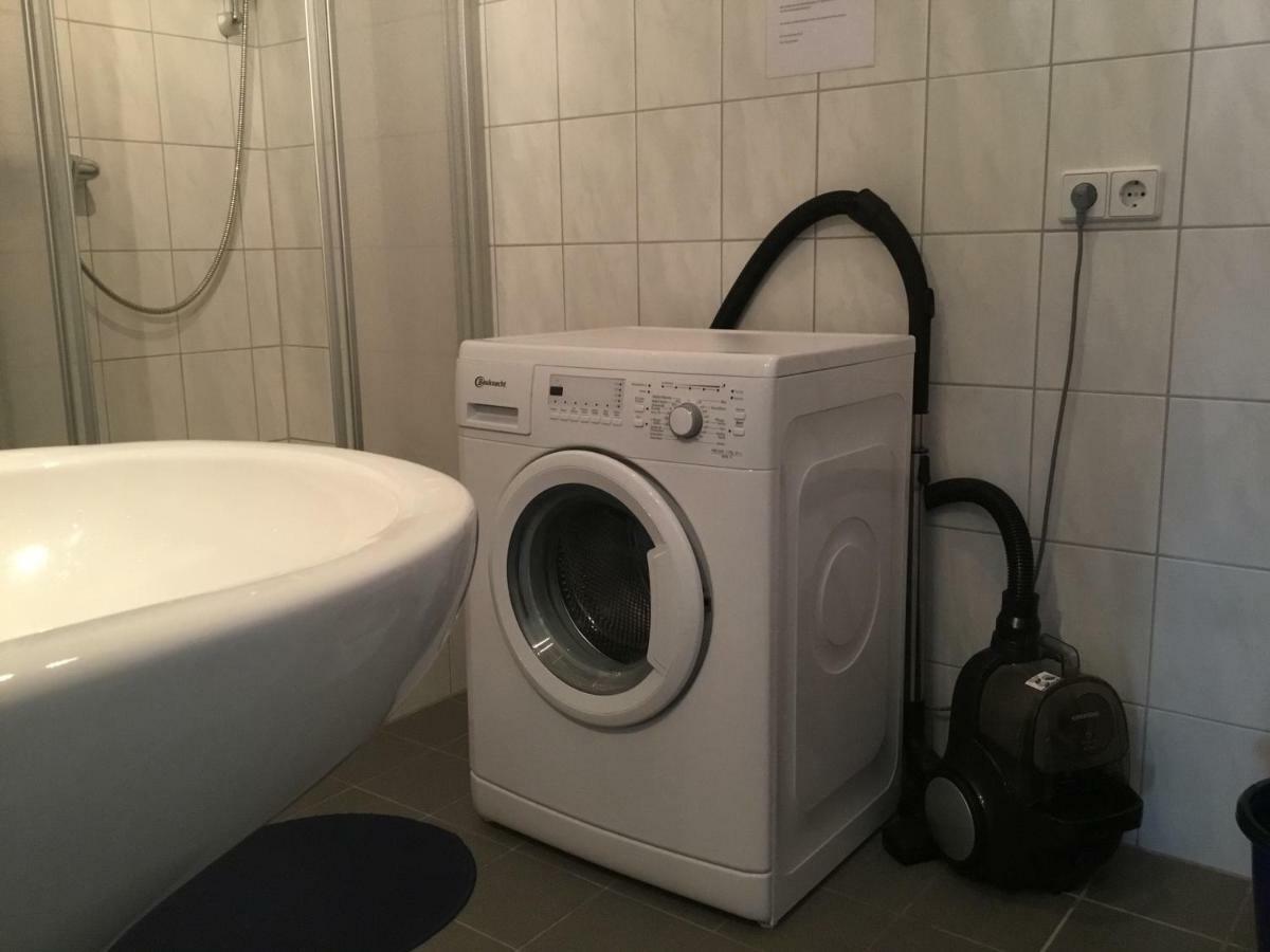 Fewo, 55 Qm, Voll Ausgestattet, Mit Sued-Loggia, Naehe Voelkerschlachtdenkmal Leipzig Bagian luar foto
