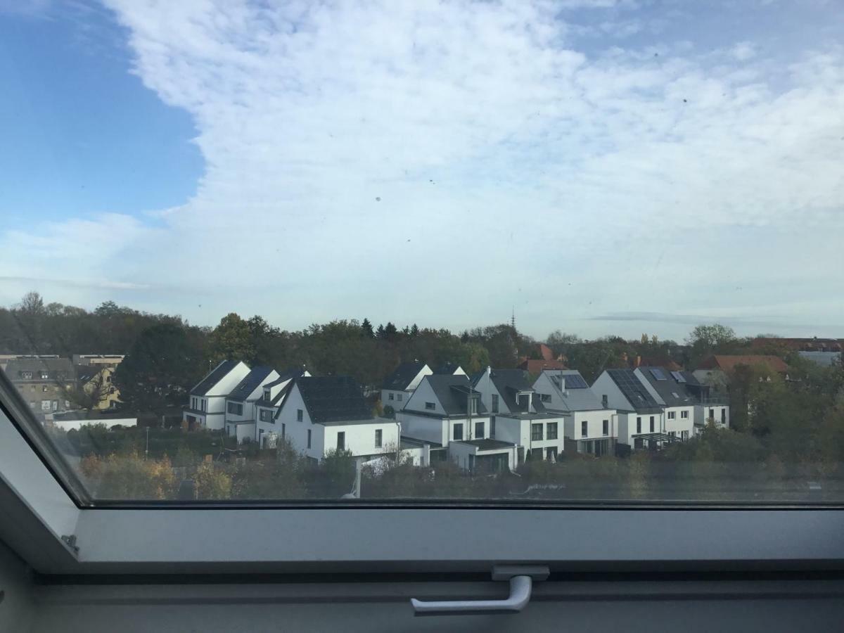 Fewo, 55 Qm, Voll Ausgestattet, Mit Sued-Loggia, Naehe Voelkerschlachtdenkmal Leipzig Bagian luar foto